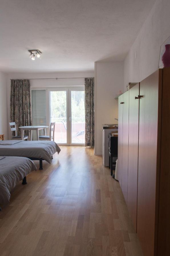 Milica Garden Apartment Prvic Sepurine Exterior foto