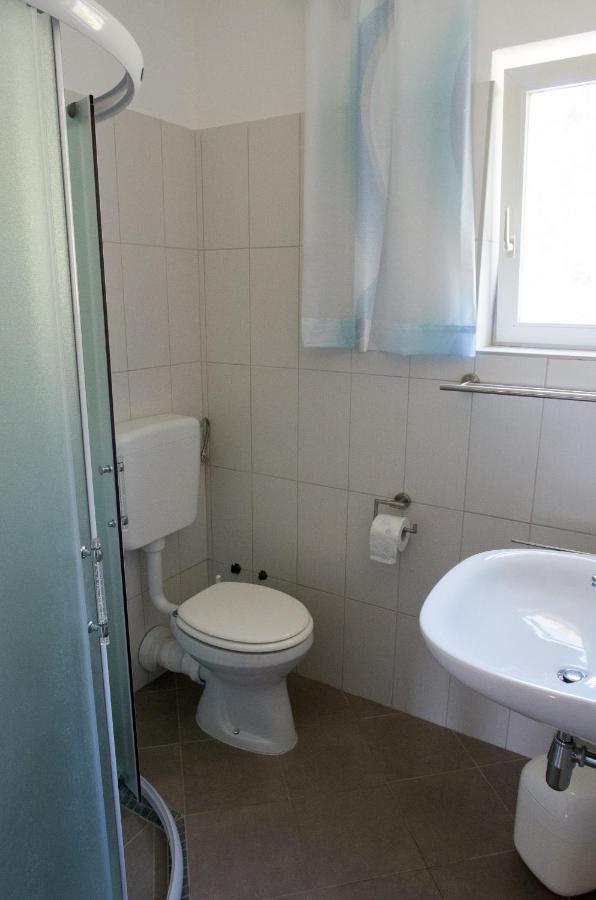 Milica Garden Apartment Prvic Sepurine Exterior foto